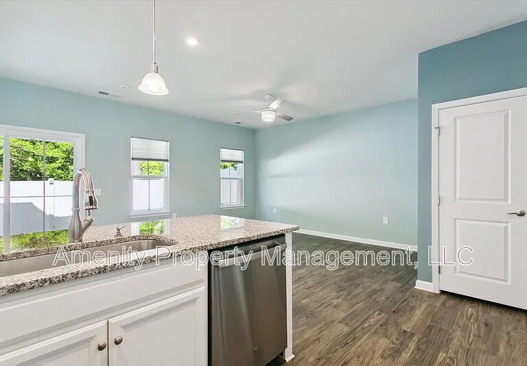 205 Capeside Ct #1 — Photo 10