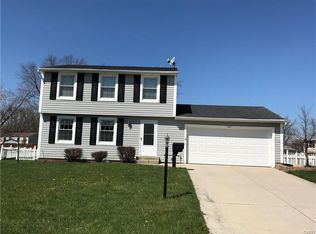 210 Brentwood Dr, Englewood, OH