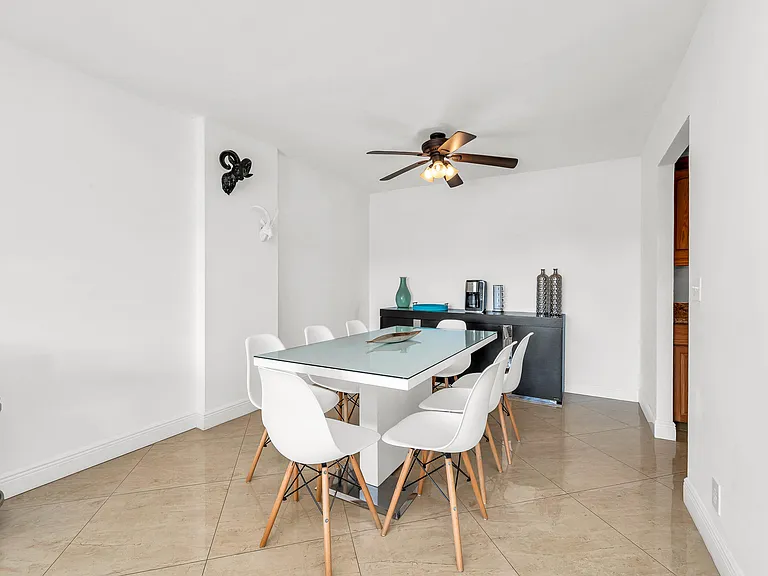 1111 S Ocean Blvd #420 — Photo 9