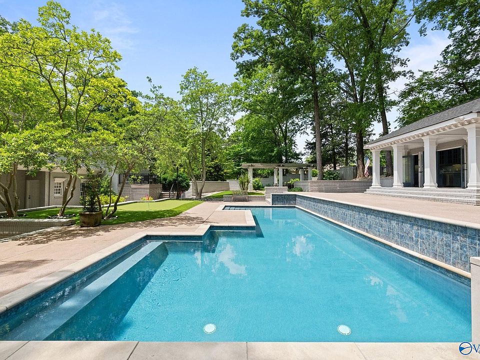 1st image of 1201 Deborah Dr SE