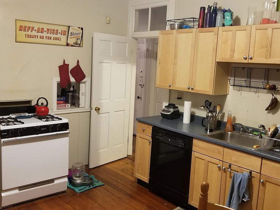 2nd image of 394 Centre St #1T