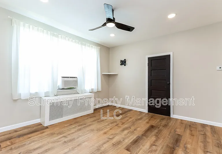1 Chestnut Ave #B — Photo 4