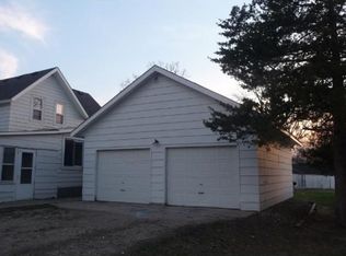 621 3rd Ave SE, Waseca, MN 56093