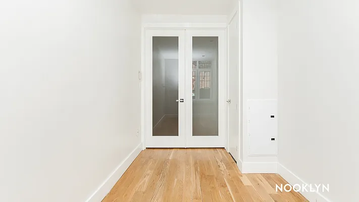 Rented by Nooklyn NYC LLC | media 20
