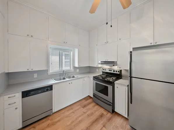 159 6th St, Port Allen, LA 70767