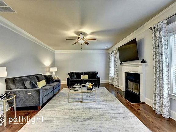 5th image of 206 Birchwood Dr
