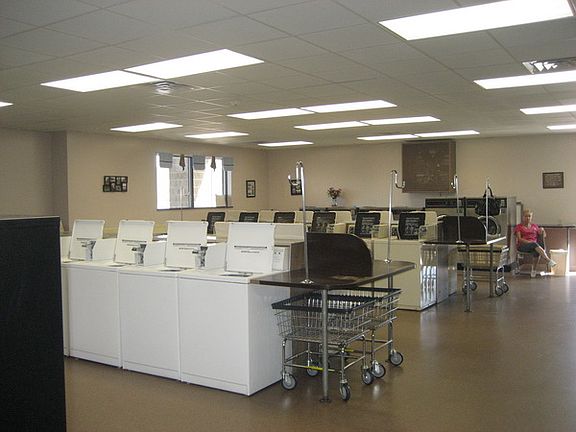 3rd image of 515 East Blvd