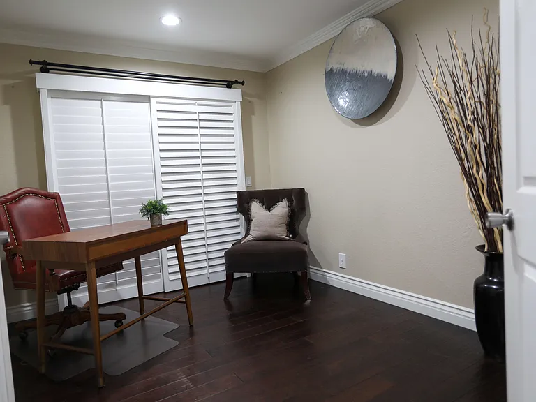 Den or Bedroom 1