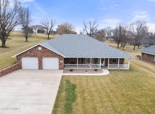 1609 Grandvalley Dr, Jefferson City, MO 65101