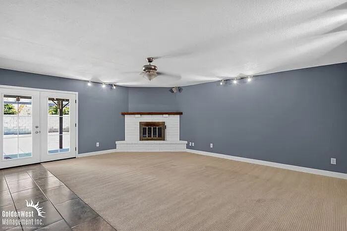 2615 W Straford Dr — Photo 10