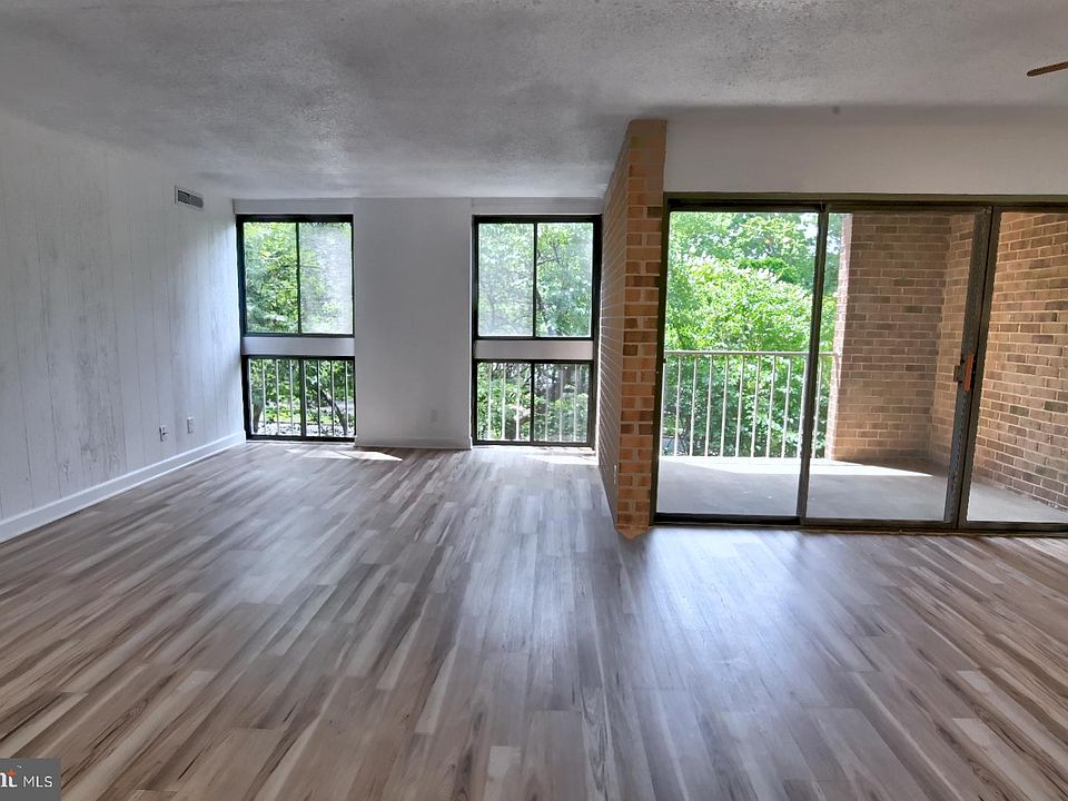 1st image of 1580 Moorings Dr Suite 11B
