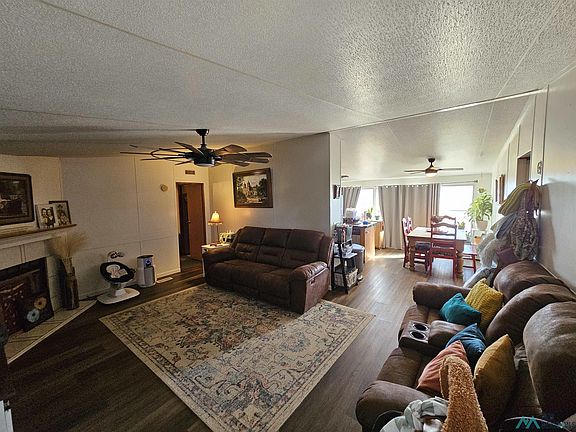 3rd image of 43 W Leman Rd