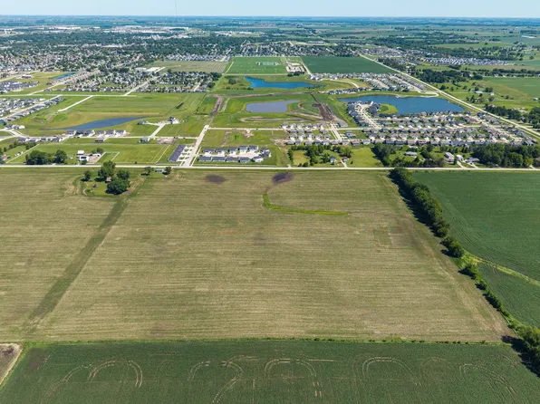 NE 27th Ave, Altoona, IA 50009