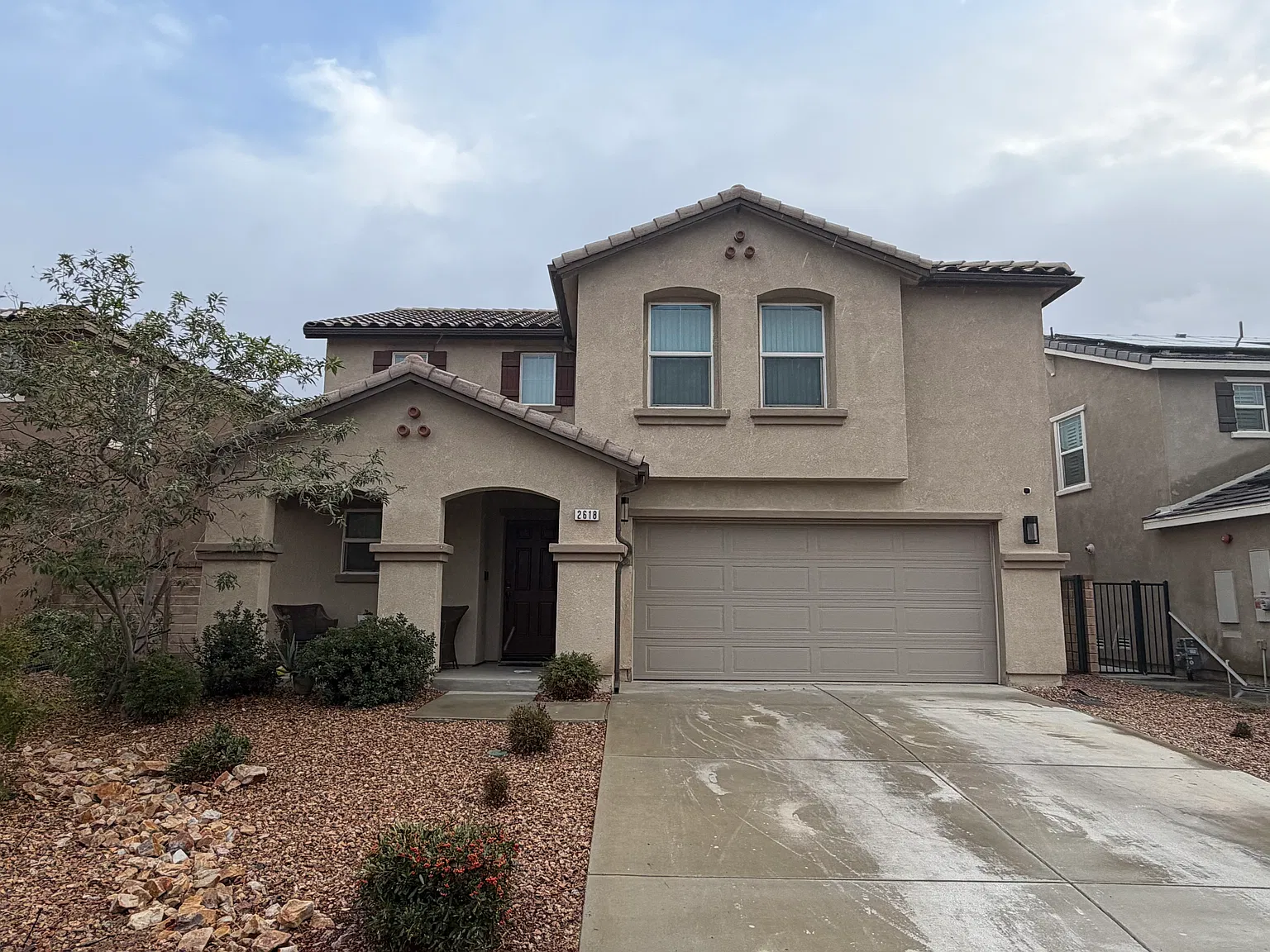 3 bed, 2.5 bath, 1847 sqft, $1,200 — Photo 1