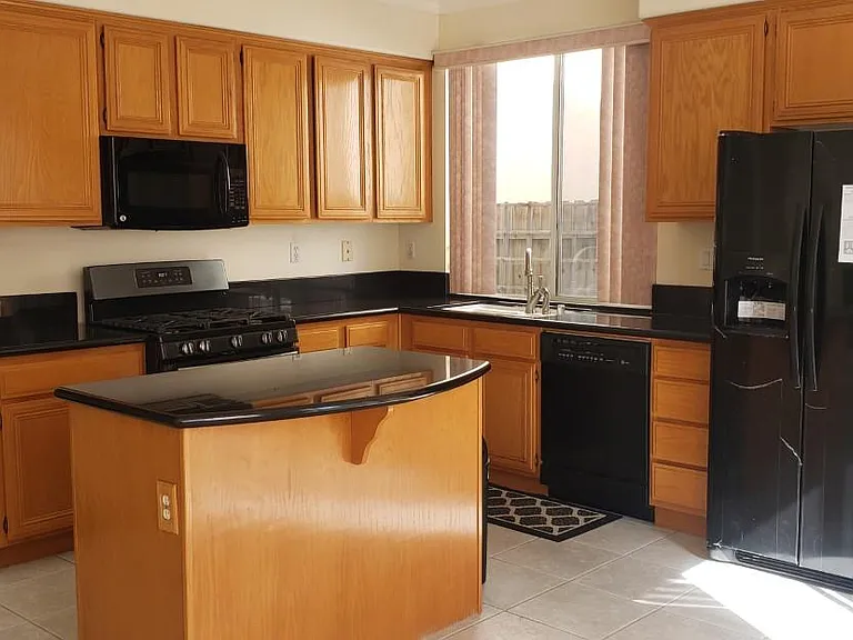 22840 Shell Dr — Photo 3