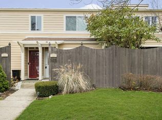 627 Cobblestone Rd #3, Avon, IN 46123