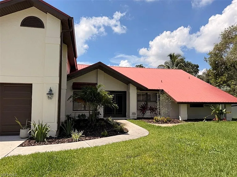 6560 Kestrel Cir — Photo 25