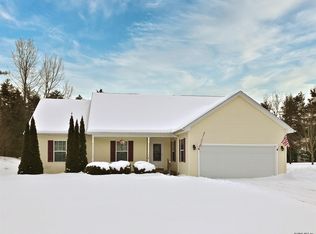 5 Western Reserve Trl, Queensbury, NY 12804
