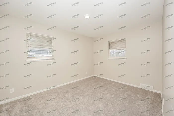 6347 Edgehurst Dr — Photo 10