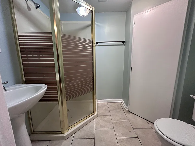 807 Channing Dr — Photo 18