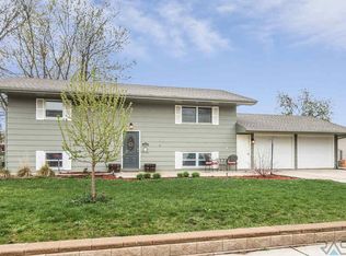 318 W 3rd St, Tea, SD 57064