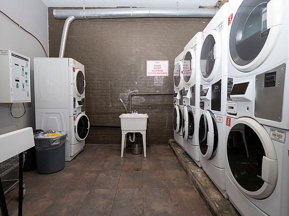 4th image of 1177 Bedford Ave #3AF