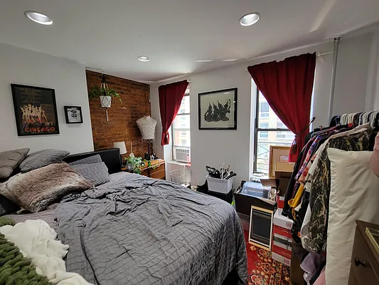 Rented by GPS Realty NYC | media 22