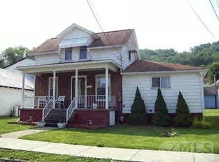608 N 6th Ave, Paden City, WV 26159