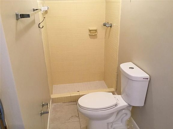 2nd image of 6745 Pansy Dr