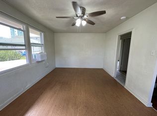 660 Hausten St #B, Honolulu, HI 96826