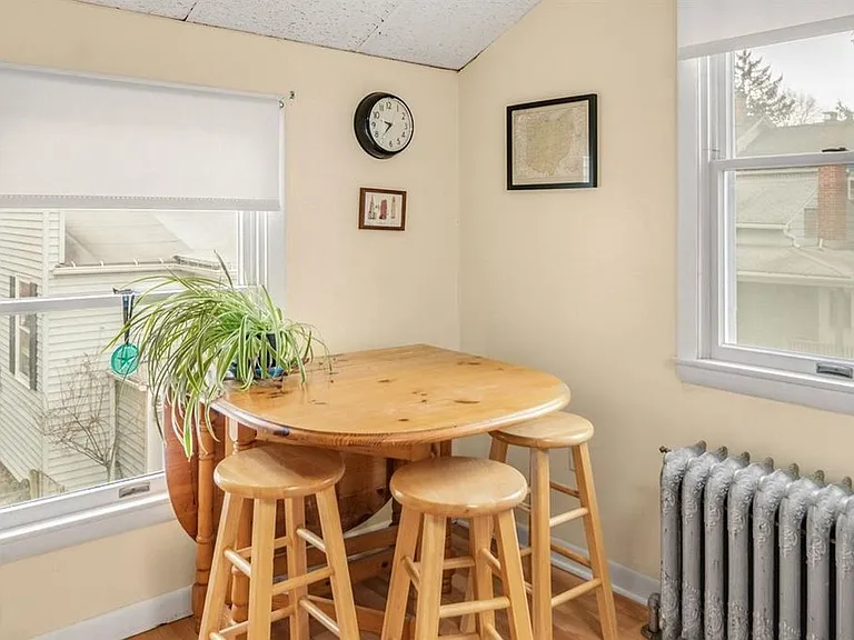 306 E Marshall St #2 — Photo 5