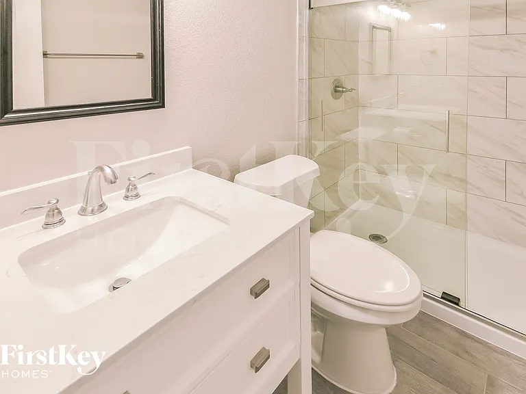 10255 Hidden Park Way — Photo 14