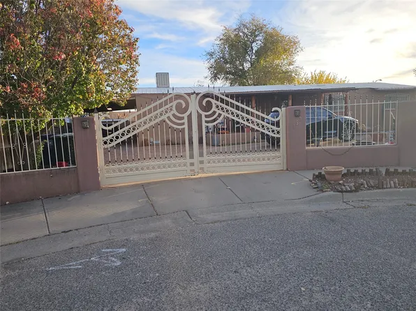 153 Vista Del Norte, Santa Fe, NM 87507