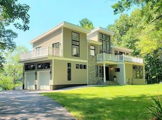 23 Peninsula Rd, Harvard, MA 01451