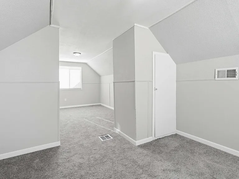 14921 Myola Ave — Photo 21