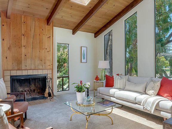 2nd image of 422 Alta Vista Dr