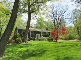 9 Deer Hill Rd, Redding, CT 06896