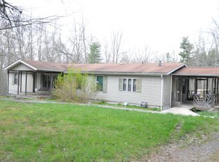 201 Old Hickory Ln, Shady Spring, WV 25918