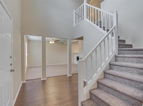 3rd image of 2105 Walden Pl