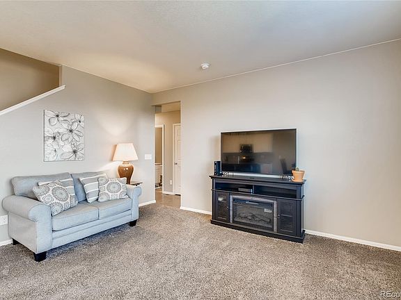 5th image of 871 Dartford Dr
