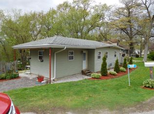 2520 Lincoln Ave, Kansasville, WI 53139