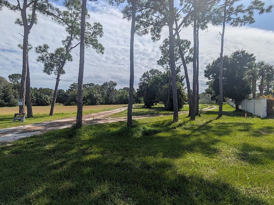 1st image of 1500 SE Cove Road