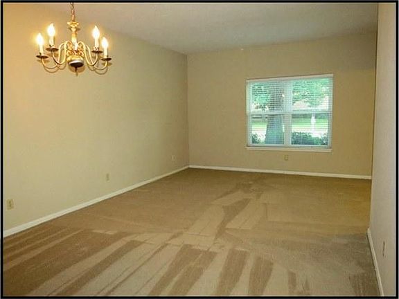 5th image of 10827 Norchester Village Dr