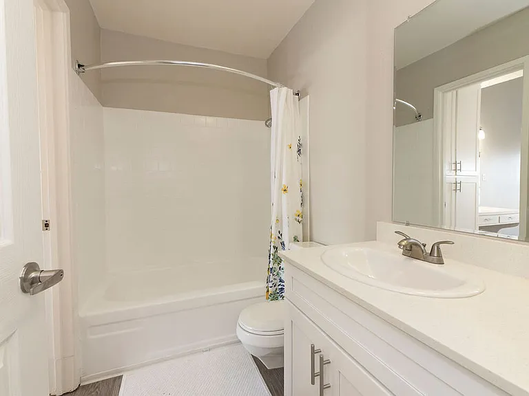 Waverly Flats — Photo 15