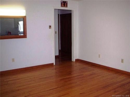 2nd image of 5 Tunxis Pl #B