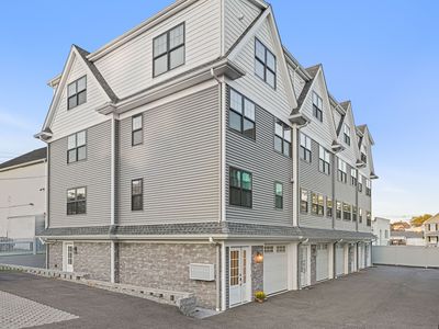 21 Beaumont Street #21, Fairfield, CT, 06824
