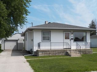 3728 W Marshall St, Manitowoc, WI 54220