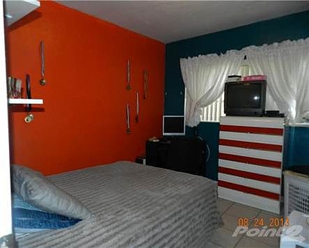 5th image of 9326 Martinique Dr
