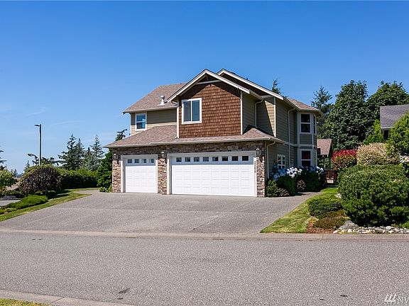 3rd image of 3300 Spyglass Dr