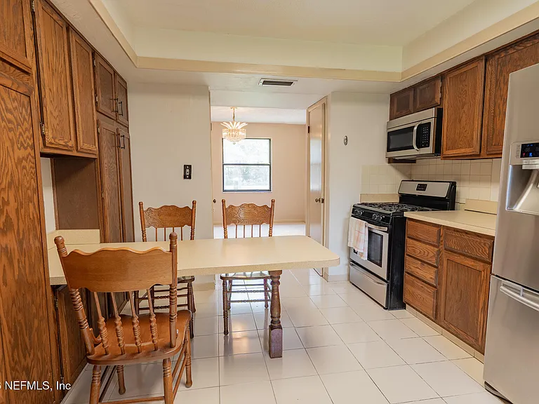 4909 Beige St — Photo 10
